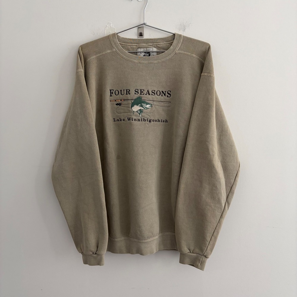Authentic Pigment Lake Winnibigoshish Fishing Crewneck Sweatshirt Tan Mens Large